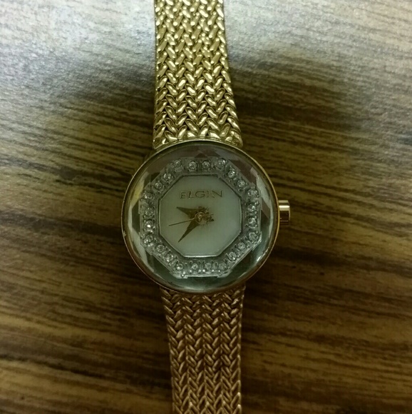 Watch - Picture 2 of 3